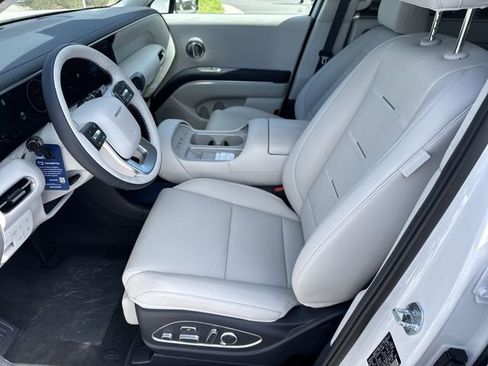 New 2026 Hyundai Palisade Calligraphy FWD image 9