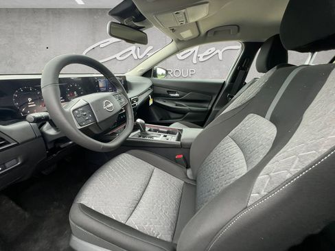 New 2026 Nissan Sentra SV FWD image 19