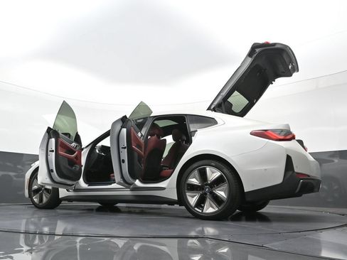 Used 2023 BMW i4 eDrive40 w/ Premium Package RWD image 41