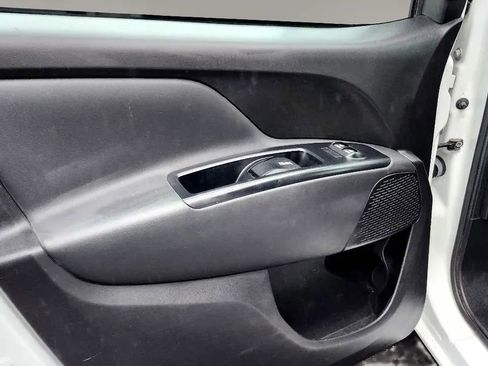 Used 2017 RAM ProMaster City Tradesman image 11