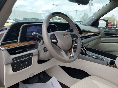 Certified 2024 Cadillac Escalade Sport Platinum AWD/4WD image 8