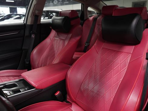 Used 2021 Honda Accord Touring image 12