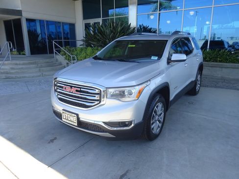 Used 2019 GMC Acadia SLE FWD image 3