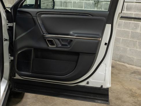 Used 2022 Rivian R1T Adventure AWD/4WD image 50