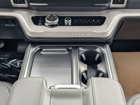 New 2026 Ford Expedition Active AWD/4WD image 20