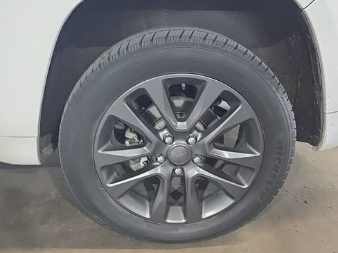 Used 2018 Jeep Grand Cherokee High Altitude AWD/4WD image 17