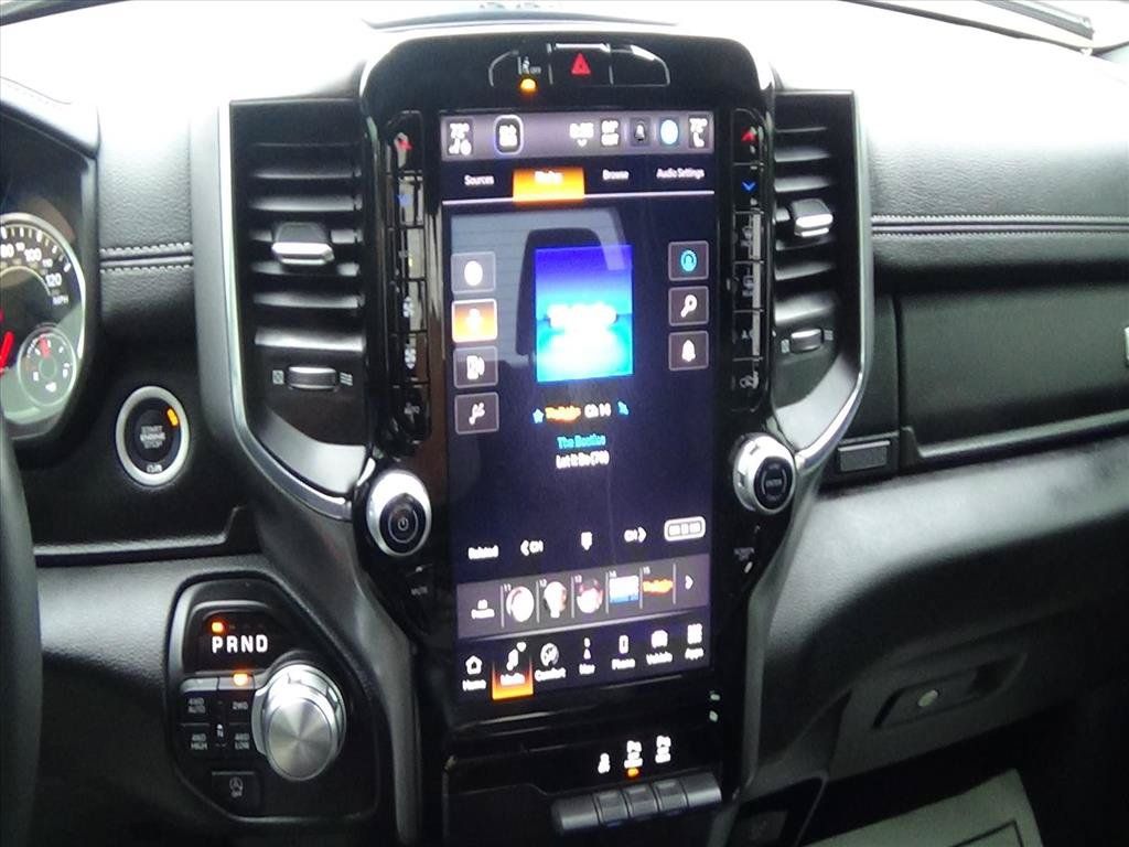 Used 2025 RAM 1500 Laramie AWD/4WD image 24