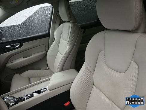 Used 2022 Volvo XC60 B6 Inscription w/ Advanced Package image 33