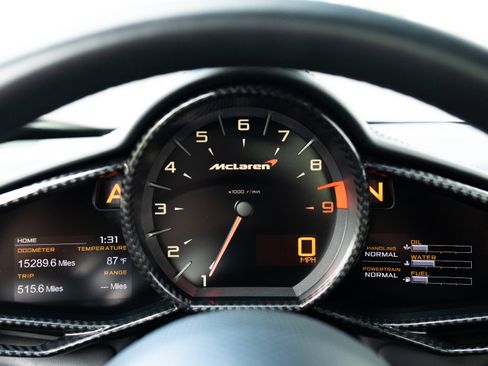 Used 2013 McLaren MP4-12C image 61