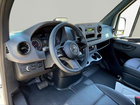 New 2025 Mercedes-Benz Sprinter 2500 image 15