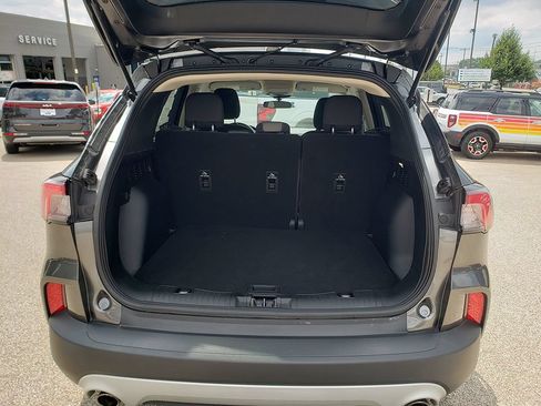 Used 2020 Ford Escape SE FWD image 16