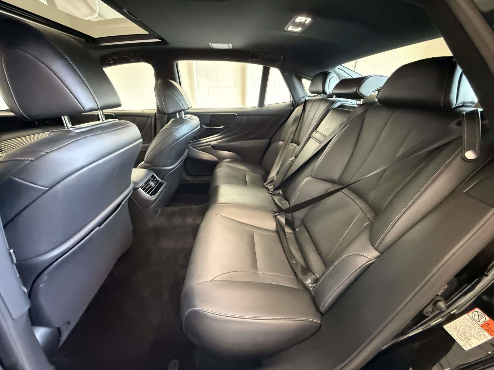 Certified 2022 Lexus LS 500 AWD w/ Accessory Package (Z1) image 19