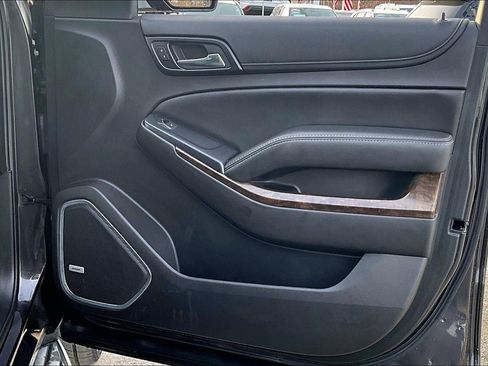 Used 2017 Chevrolet Tahoe LT image 24