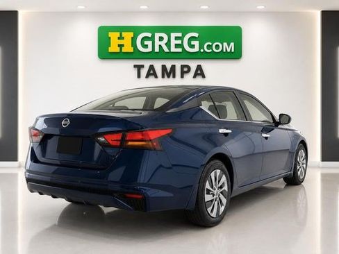 Used 2023 Nissan Altima 2.5 S FWD image 2