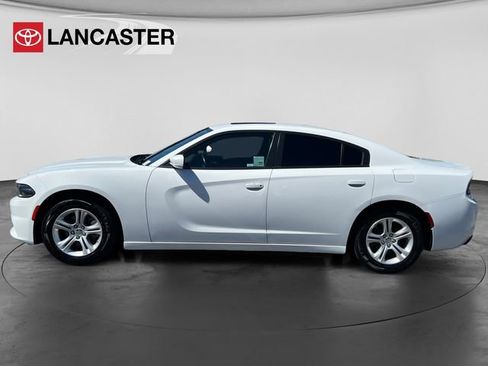 Used 2022 Dodge Charger SXT w/ Leather Interior Group image 4