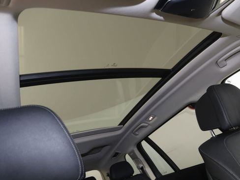 Used 2020 BMW X7 xDrive40i w/ Premium Package image 11