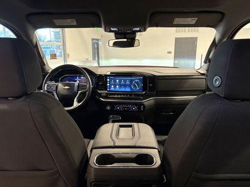 Used 2022 Chevrolet Silverado 1500 LT AWD/4WD image 31