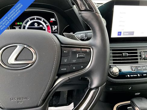 Used 2023 Lexus LS 500 AWD w/ Interior Upgrade Package image 26