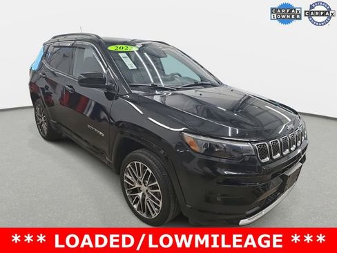 Used 2023 Jeep Compass Limited w/ Elite Group image 3