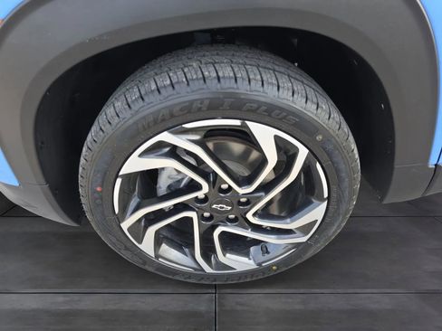 Used 2024 Chevrolet TrailBlazer RS w/ Driver Confidence Package AWD/4WD image 28