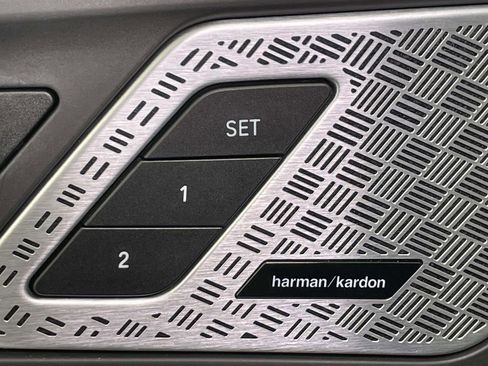 Used 2025 BMW X1 xDrive28i w/ Technology Package image 33