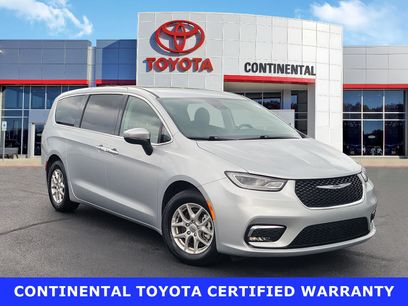 Used 2023 Chrysler Pacifica Touring-L