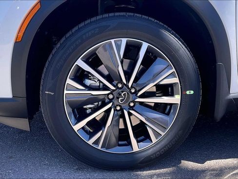 New 2027 INFINITI QX60 Luxe w/ Cargo Package FWD image 13