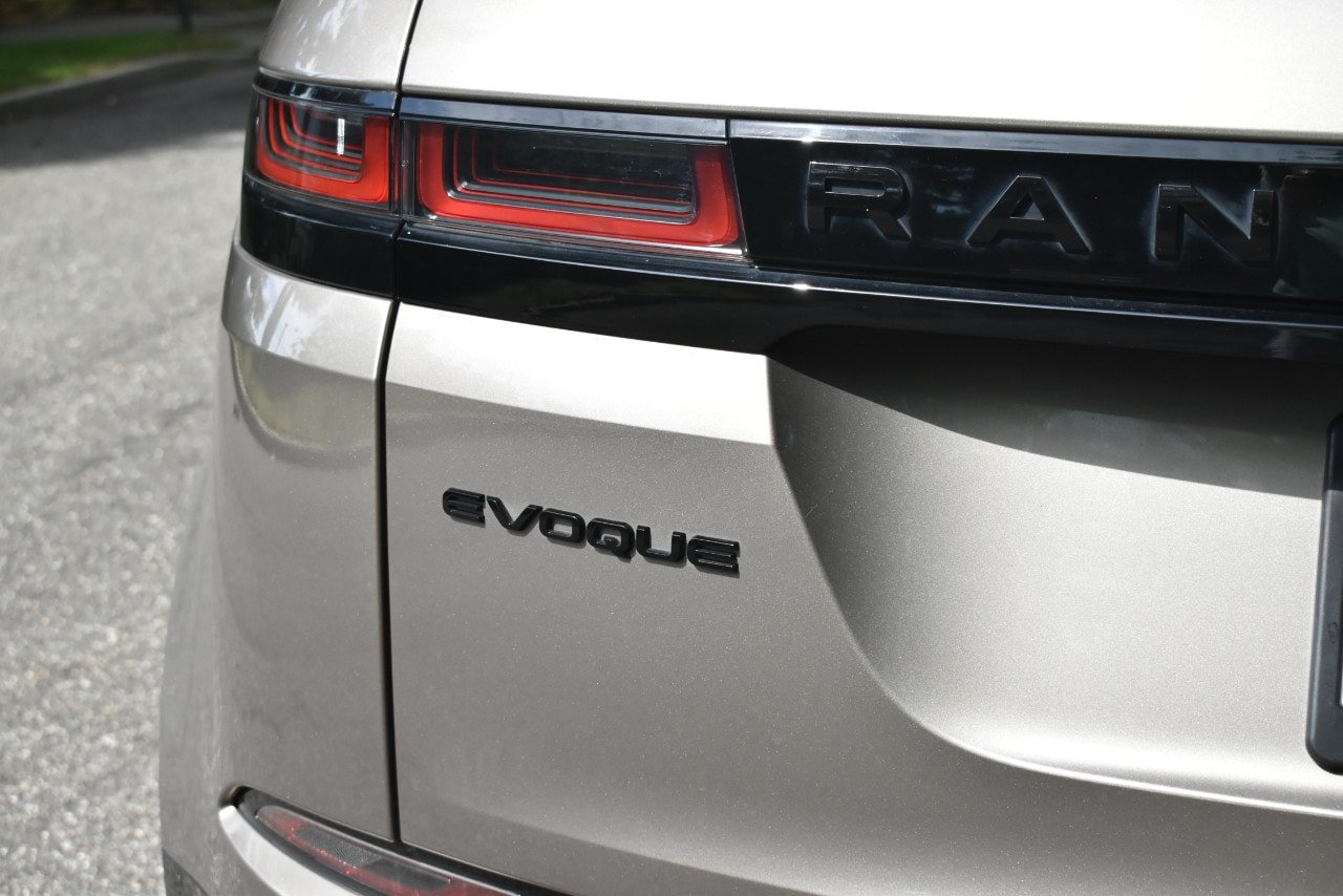 Used 2022 Land Rover Range Rover Evoque R-Dynamic SE AWD/4WD image 37