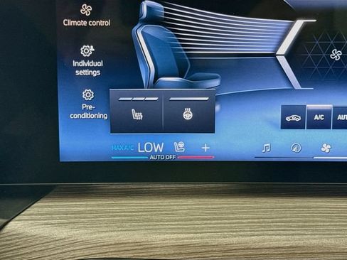 New 2026 BMW 330i xDrive Sedan w/ Premium Package AWD/4WD image 20