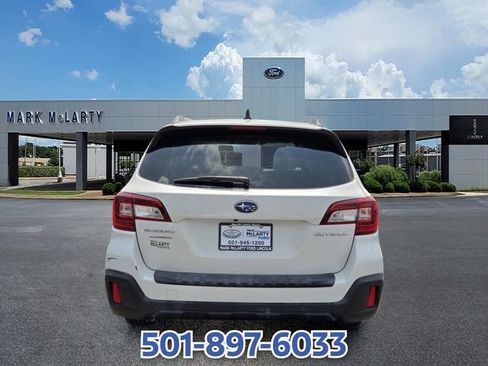 Used 2019 Subaru Outback 2.5i Touring AWD/4WD image 4