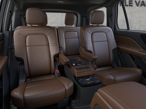New 2026 Lincoln Aviator Reserve w/ Illumination Package AWD/4WD image 12