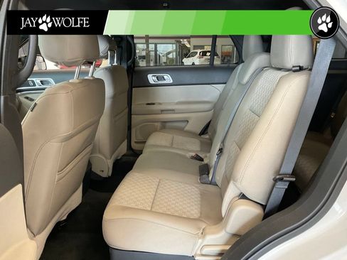 Used 2013 Ford Explorer XLT FWD image 21