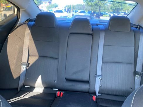 Used 2025 Nissan Altima 2.5 SV FWD image 32