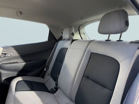 Used 2020 Chevrolet Bolt LT image 29