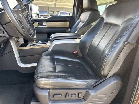 Used 2011 Ford F150 Lariat w/ Lariat Chrome Pkg image 17