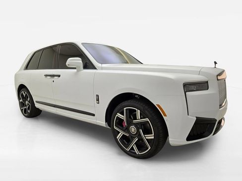 Certified 2026 Rolls-Royce Cullinan Black Badge AWD/4WD image 6