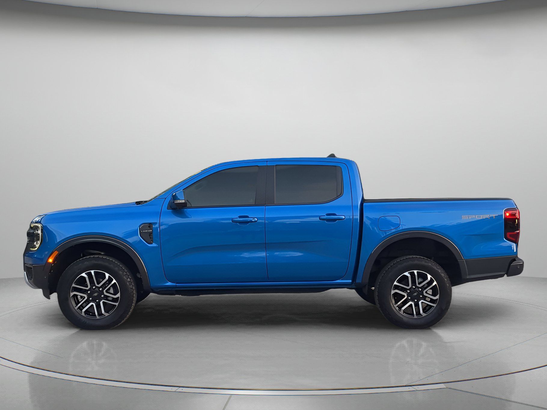 Certified 2024 Ford Ranger Lariat w/ Trailer Tow Package RWD image 43