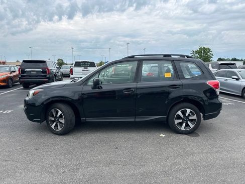Used 2017 Subaru Forester 2.5i w/ Alloy Wheel Package AWD/4WD image 7