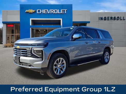 Used 2025 Chevrolet Suburban Premier image 4