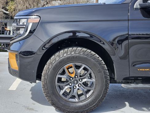 Used 2025 Ford Expedition Tremor image 12