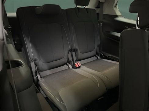 Used 2024 Jeep Grand Cherokee L Laredo w/ Luxury Tech Group I image 15