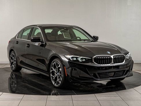 New 2026 BMW 330i xDrive Sedan w/ Premium Package AWD/4WD image 12