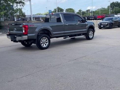 Used 2019 Ford F350 Lariat w/ Chrome Package AWD/4WD image 8