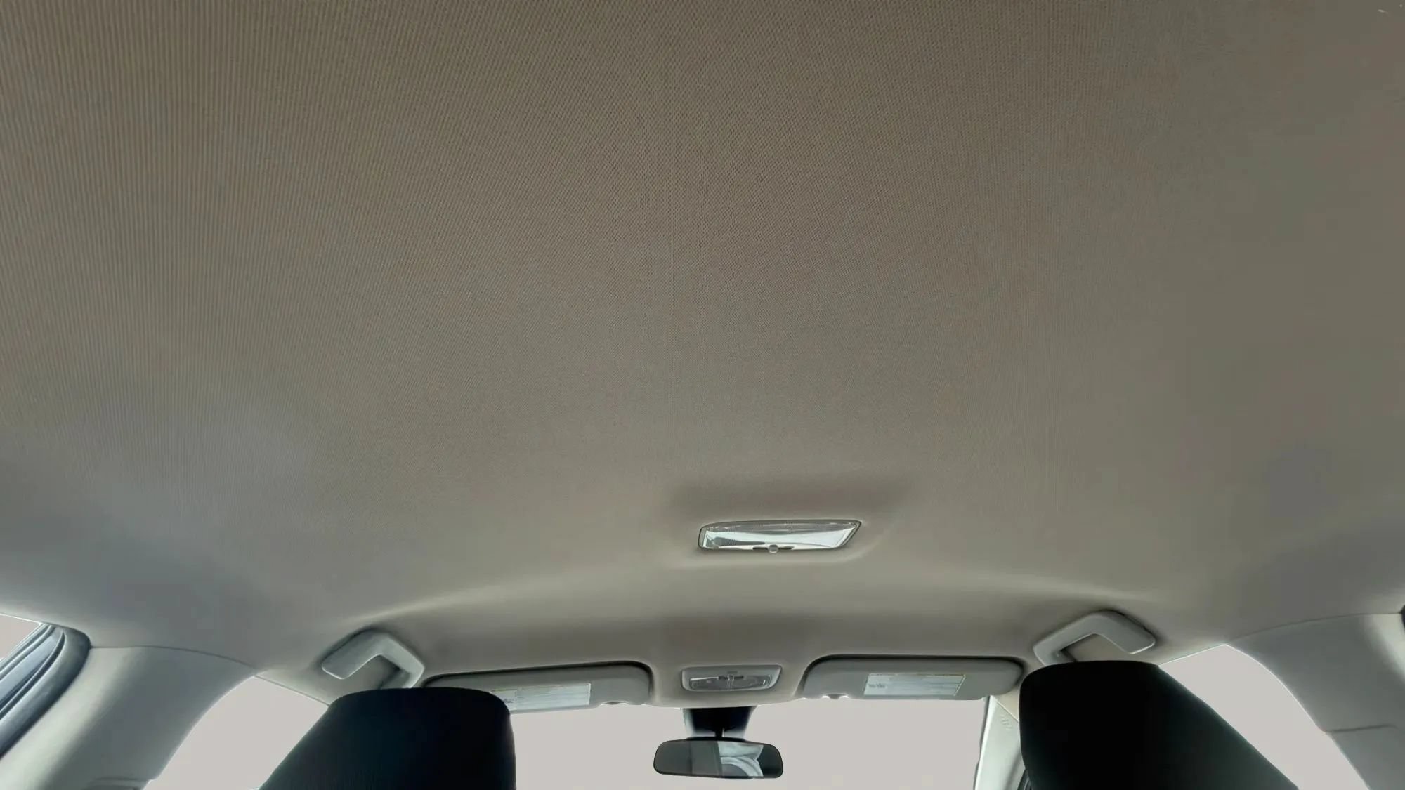 Used 2017 Toyota Corolla LE w/ Carpet Mat Package (TMS) FWD image 27