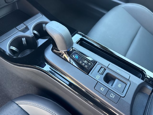 Used 2023 Toyota Prius XLE FWD image 24