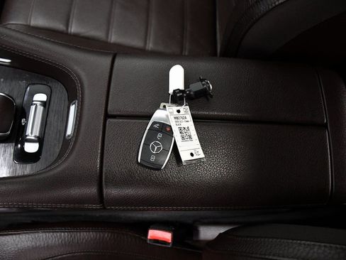 Used 2020 Mercedes-Benz GLE 350 4MATIC image 24