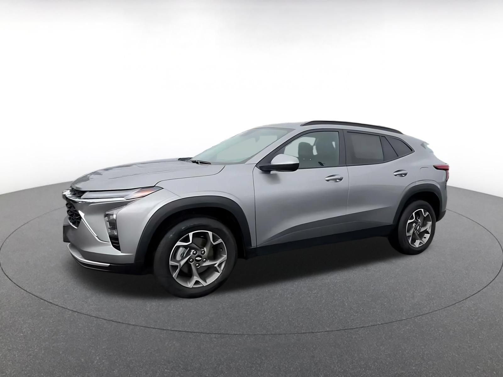 Used 2025 Chevrolet Trax LT w/ LT Convenience Package FWD image 7