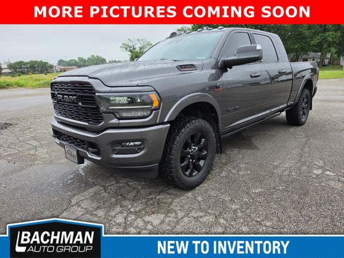 Used 2022 RAM 3500 Limited AWD/4WD image 2