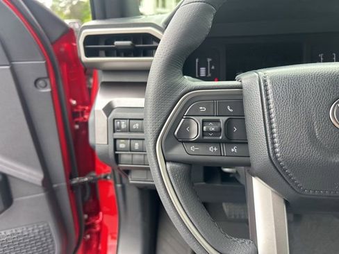 New 2026 Toyota 4Runner SR5 AWD/4WD image 18