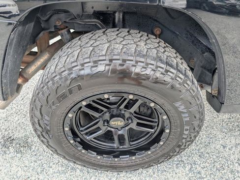Used 2006 Jeep Grand Cherokee Overland w/ Skid Plate Group AWD/4WD image 6